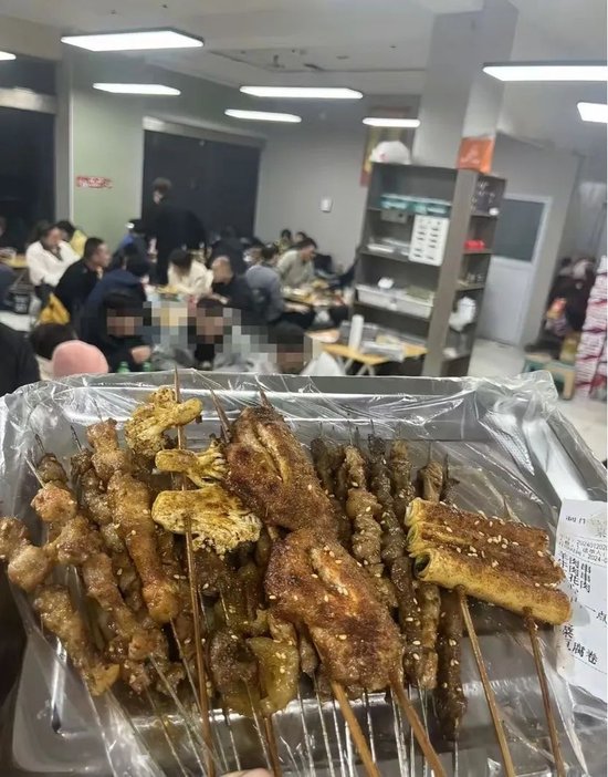 关于中国足球最“穷”赞助商：我没有滔天的背景，借了5000块钱才过的年的信息