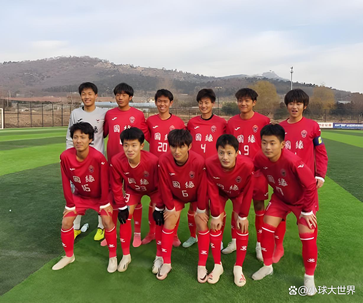 2球领先被追平！中超-泽卡双响彭欣力染红泰山2-2河南(孙颖莎丢冠拥抱王楚钦)